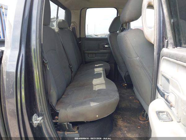 2017 RAM 1500 SLT  4X2 6'4 BOX