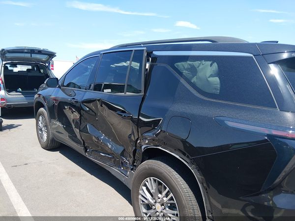 2025 CHEVROLET TRAVERSE FWD LT — I152