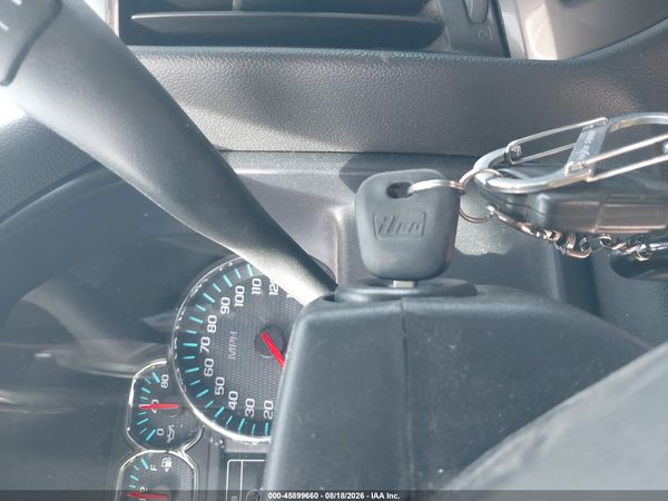 2015 CHEVROLET SILVERADO 1500 LT — I11