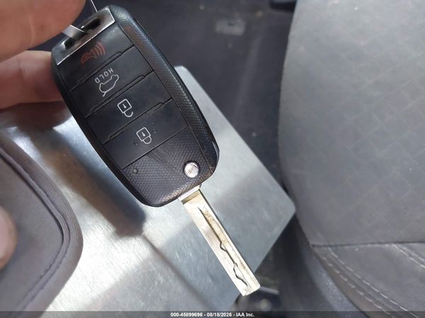 2016 KIA SORENTO 2.4L LX