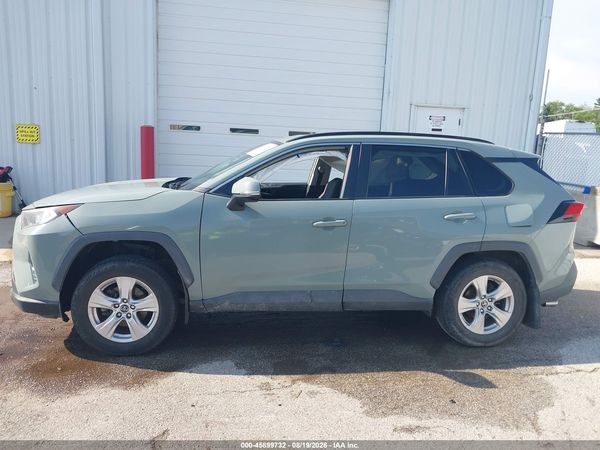 2019 TOYOTA RAV4 XLE