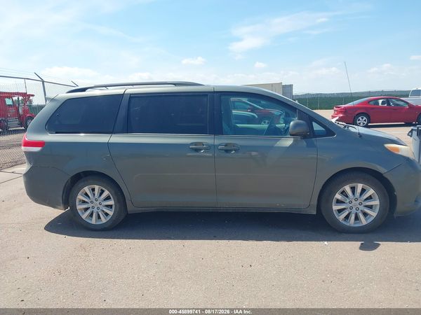 2013 TOYOTA SIENNA LE 7 PASSENGER — I116