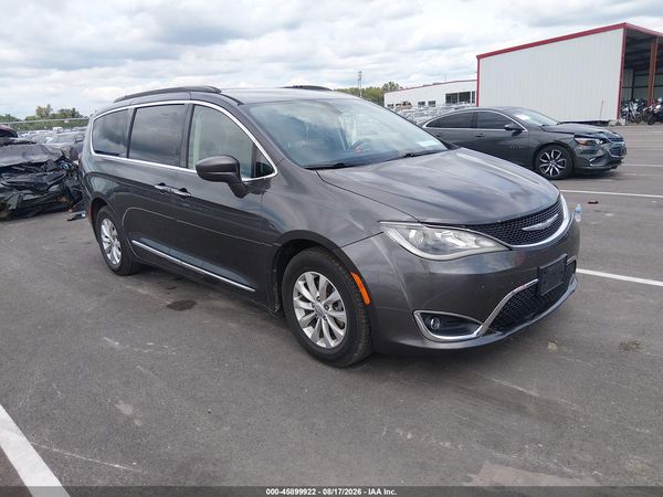 2017 CHRYSLER PACIFICA TOURING-L — I1