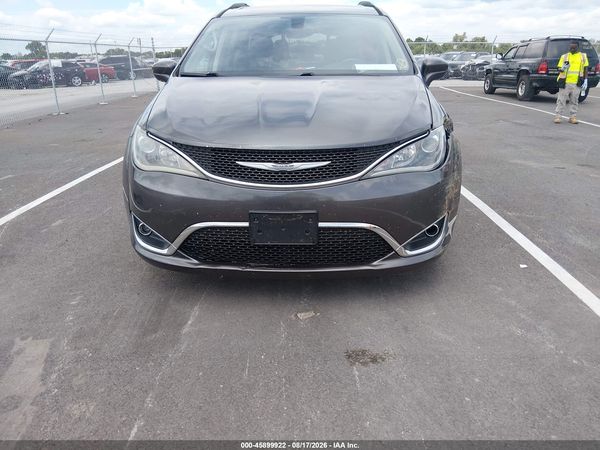 2017 CHRYSLER PACIFICA TOURING-L — I115