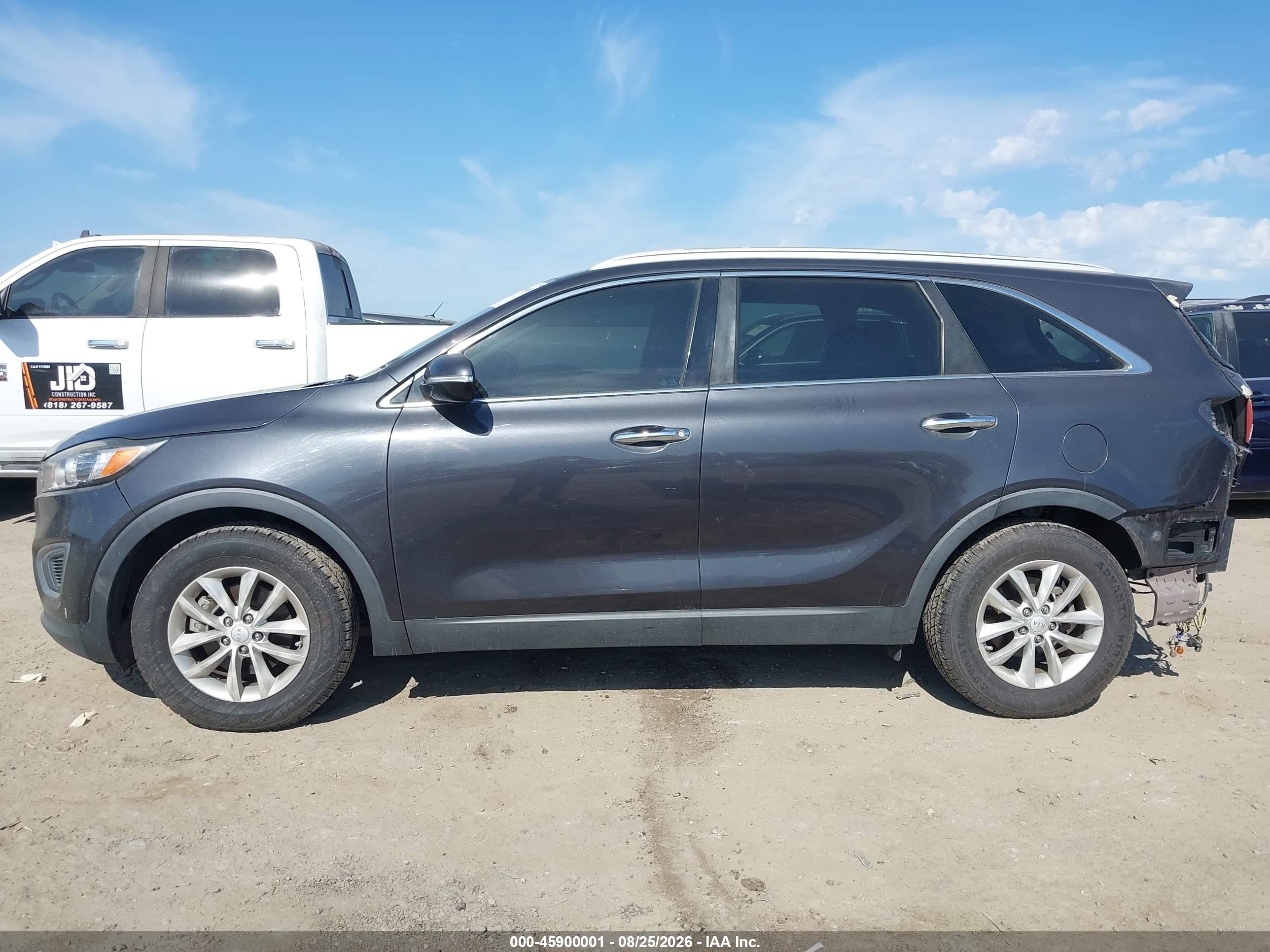 2017 KIA SORENTO 2.4L LX