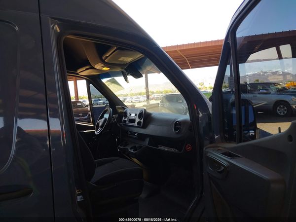 2019 MERCEDES-BENZ SPRINTER 2500 STANDARD ROOF V6