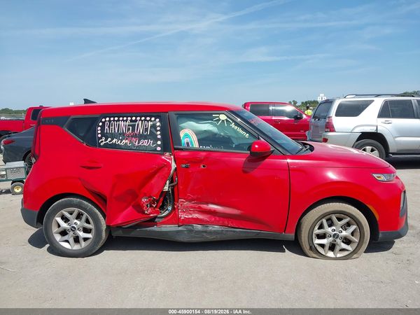 2022 KIA SOUL LX