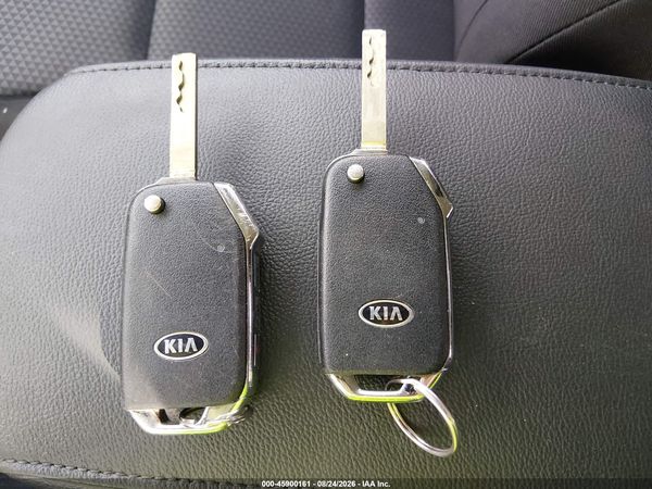 2020 KIA SOUL LX — I11