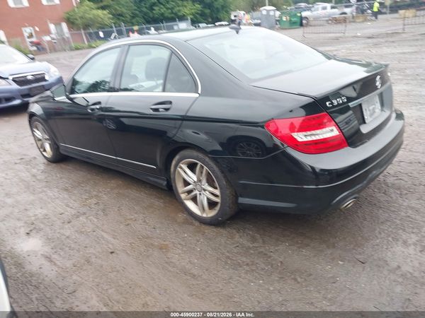 2013 MERCEDES-BENZ C 300 SPORT 4MATIC — I3