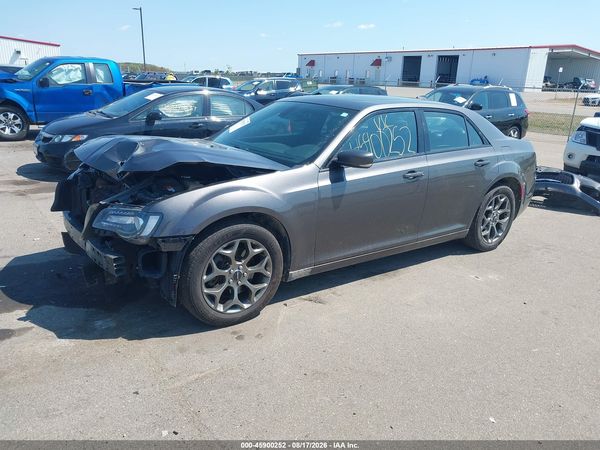 2016 CHRYSLER 300 — I2