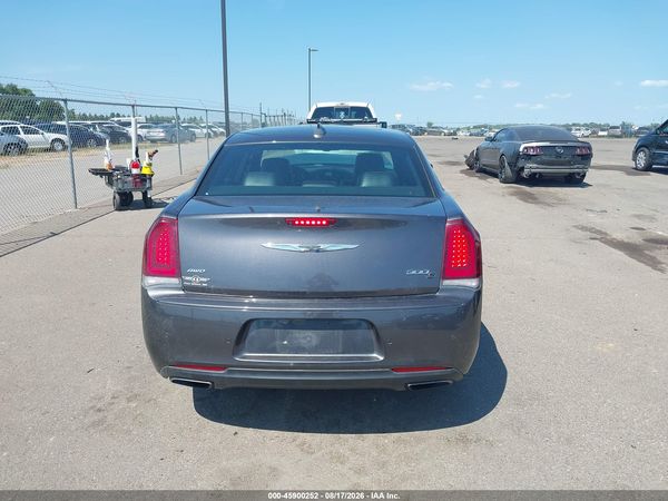 2016 CHRYSLER 300 300S — I119