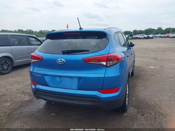 2016 HYUNDAI TUCSON SE
