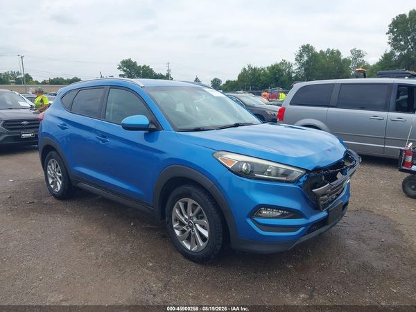 2016 HYUNDAI TUCSON SE