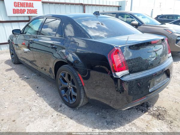 2021 CHRYSLER 300 300S — I3