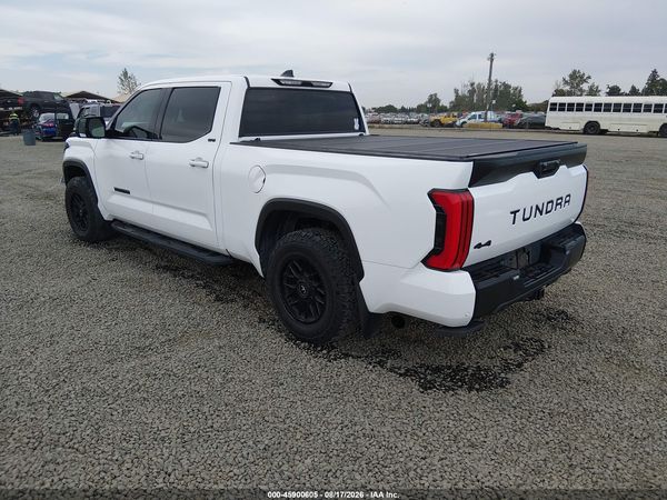 2022 TOYOTA TUNDRA SR5