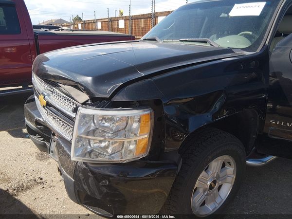 2013 CHEVROLET SILVERADO 1500 LTZ — I6