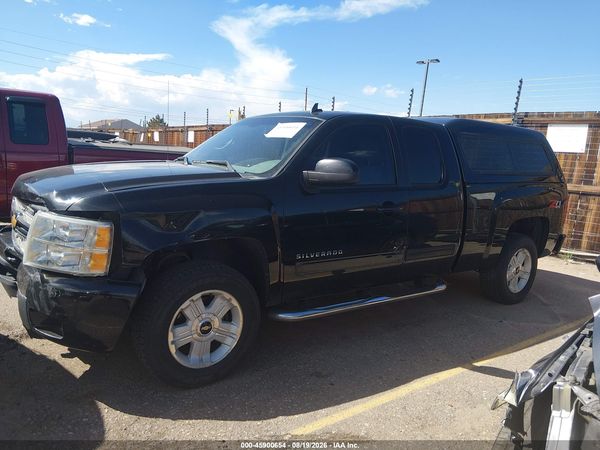 2013 CHEVROLET SILVERADO 1500 LTZ — I117