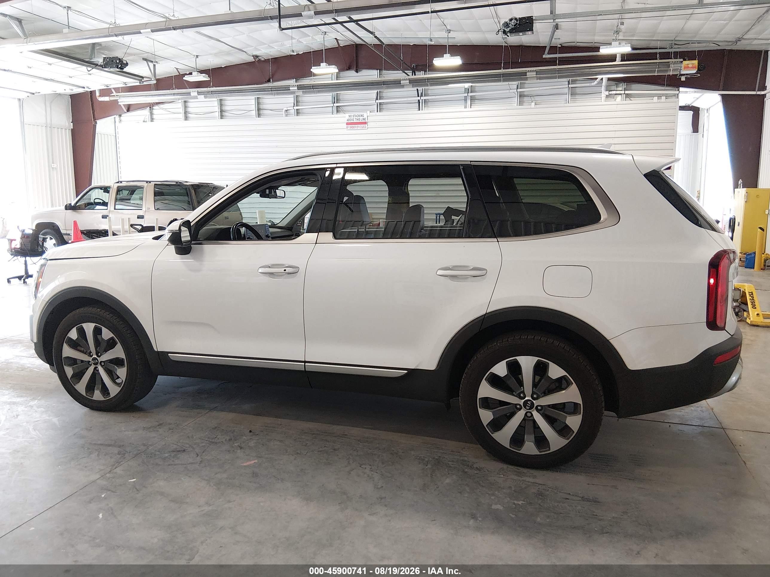 2020 KIA TELLURIDE S