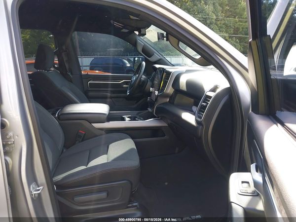 2024 RAM 1500 BIG HORN  4X2 5'7 BOX