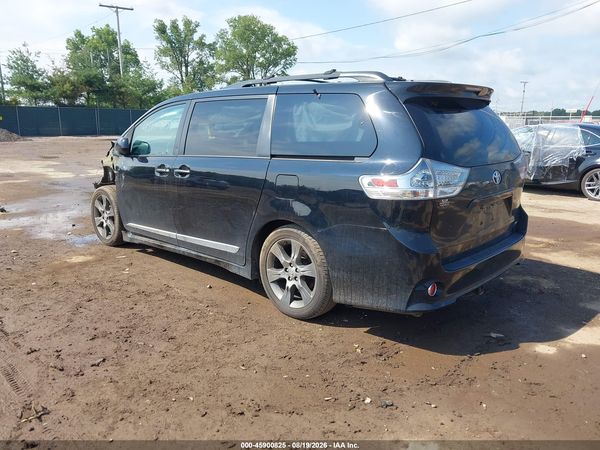 2016 TOYOTA SIENNA SE 8 PASSENGER — I3