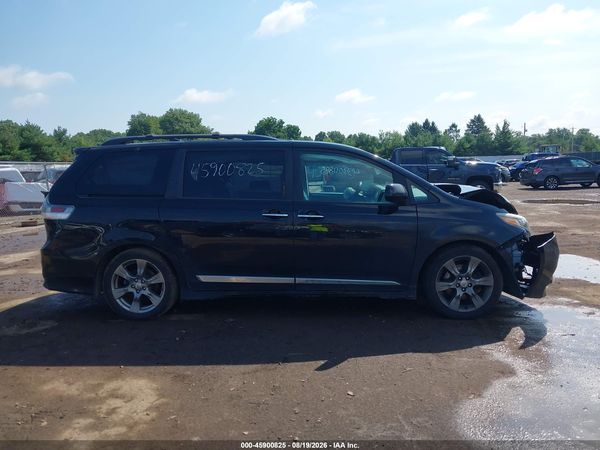 2016 TOYOTA SIENNA SE 8 PASSENGER — I116