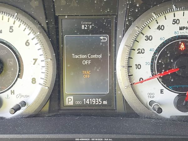 2016 TOYOTA SIENNA SE 8 PASSENGER — I118