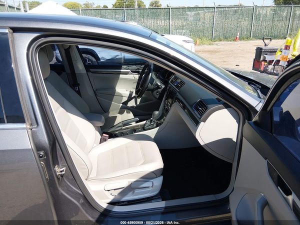 2018 VOLKSWAGEN PASSAT 2.0T SE — I5