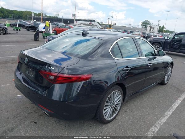 2017 ALFA ROMEO GIULIA TI AWD
