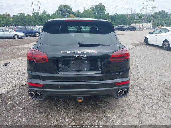 2017 PORSCHE CAYENNE S