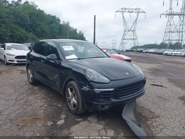 2017 PORSCHE CAYENNE S