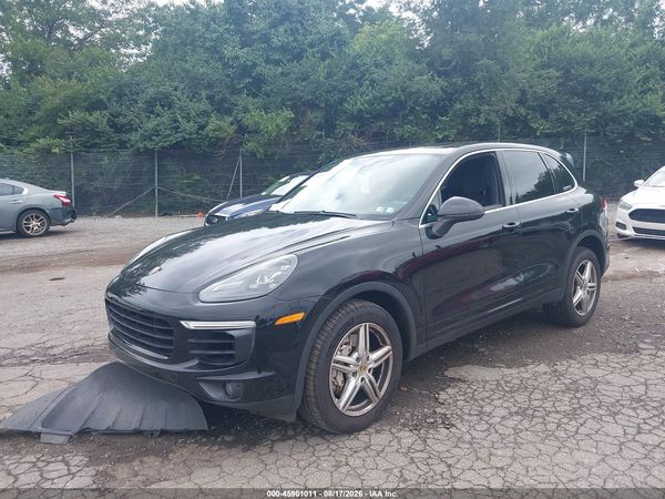 2017 PORSCHE CAYENNE S