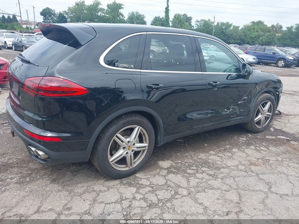 2017 PORSCHE CAYENNE S