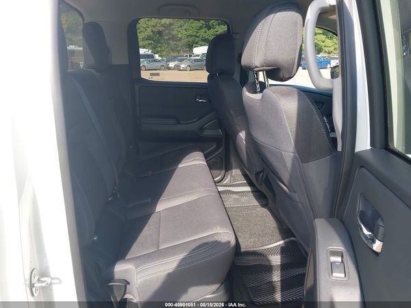 2024 NISSAN FRONTIER SV 4X2 — I8