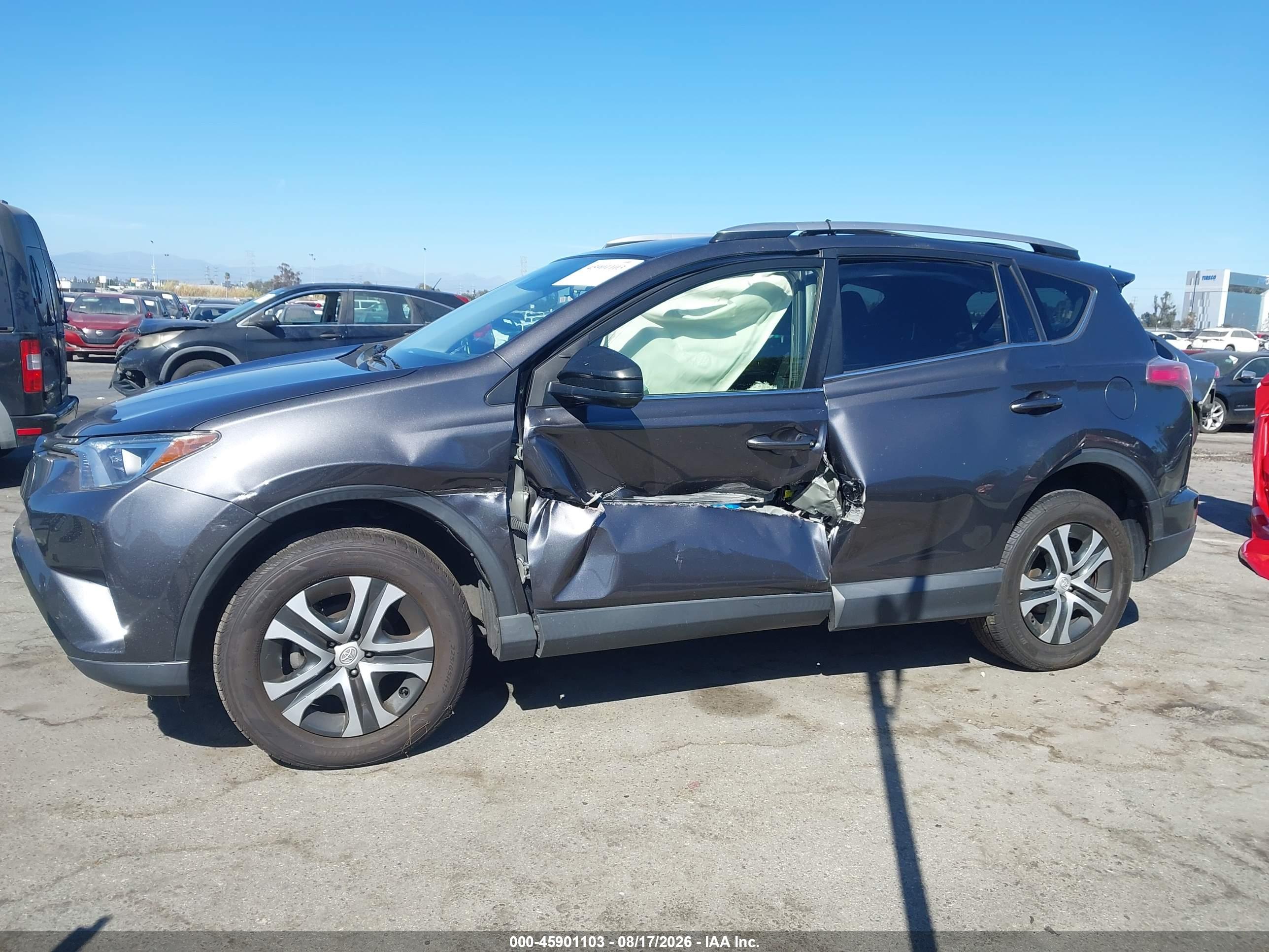 2018 TOYOTA RAV4 LE