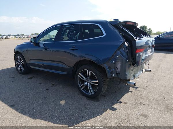 2021 VOLVO XC60 T5 MOMENTUM