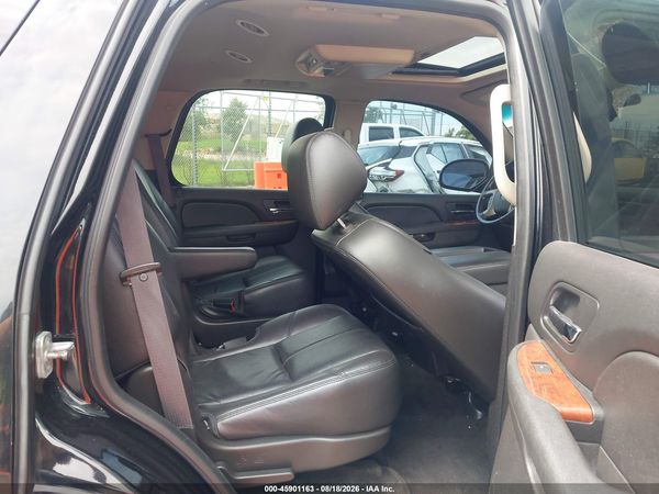 2013 CHEVROLET TAHOE LT — I8