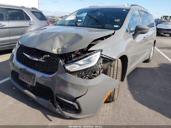 2022 CHRYSLER PACIFICA TOURING L — I6