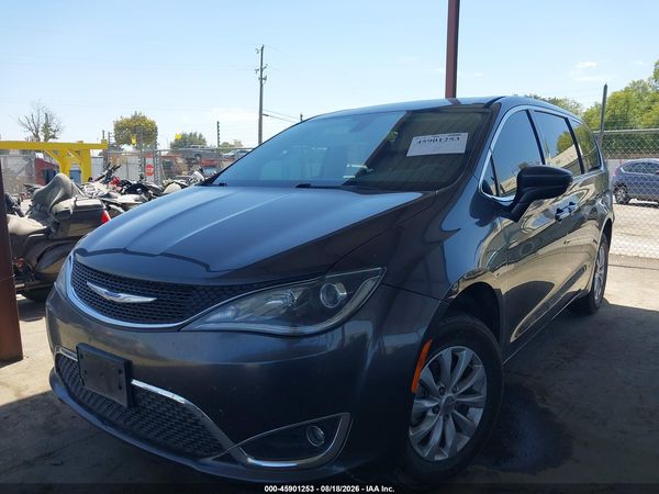 2018 CHRYSLER PACIFICA — I2