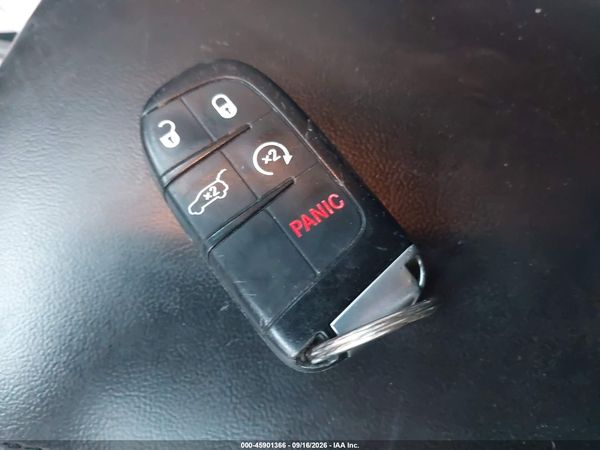 2016 JEEP GRAND CHEROKEE LAREDO — I11