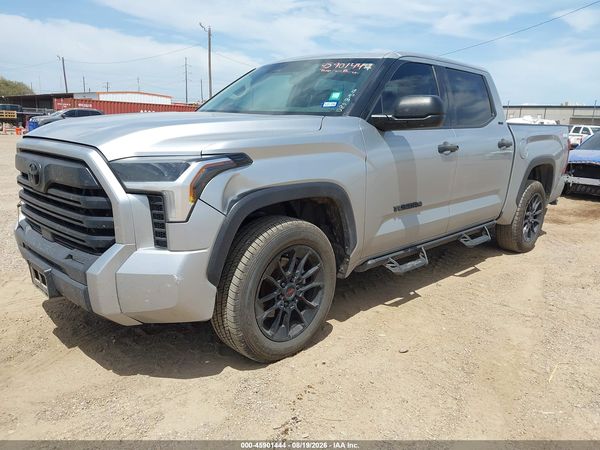 2023 TOYOTA TUNDRA SR5