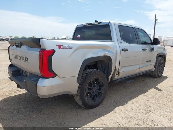 2023 TOYOTA TUNDRA SR5