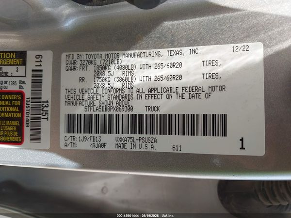 2023 TOYOTA TUNDRA SR5
