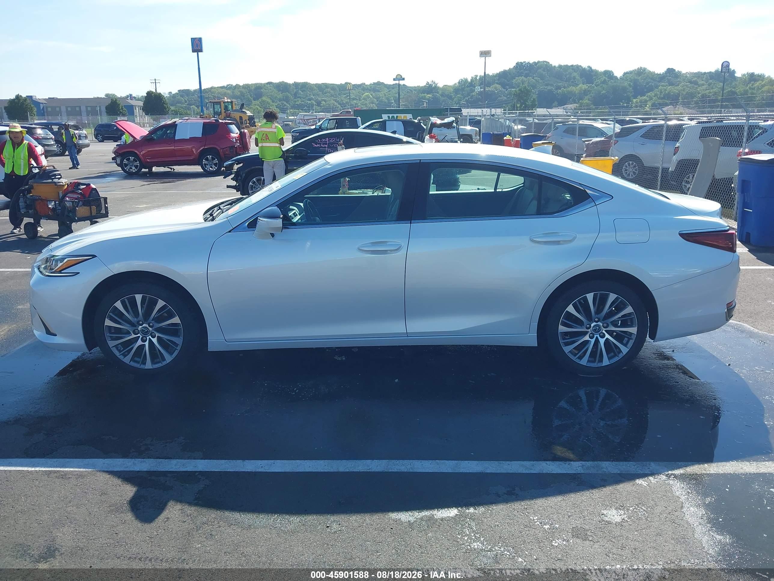 2021 LEXUS ES 250 350 Premium