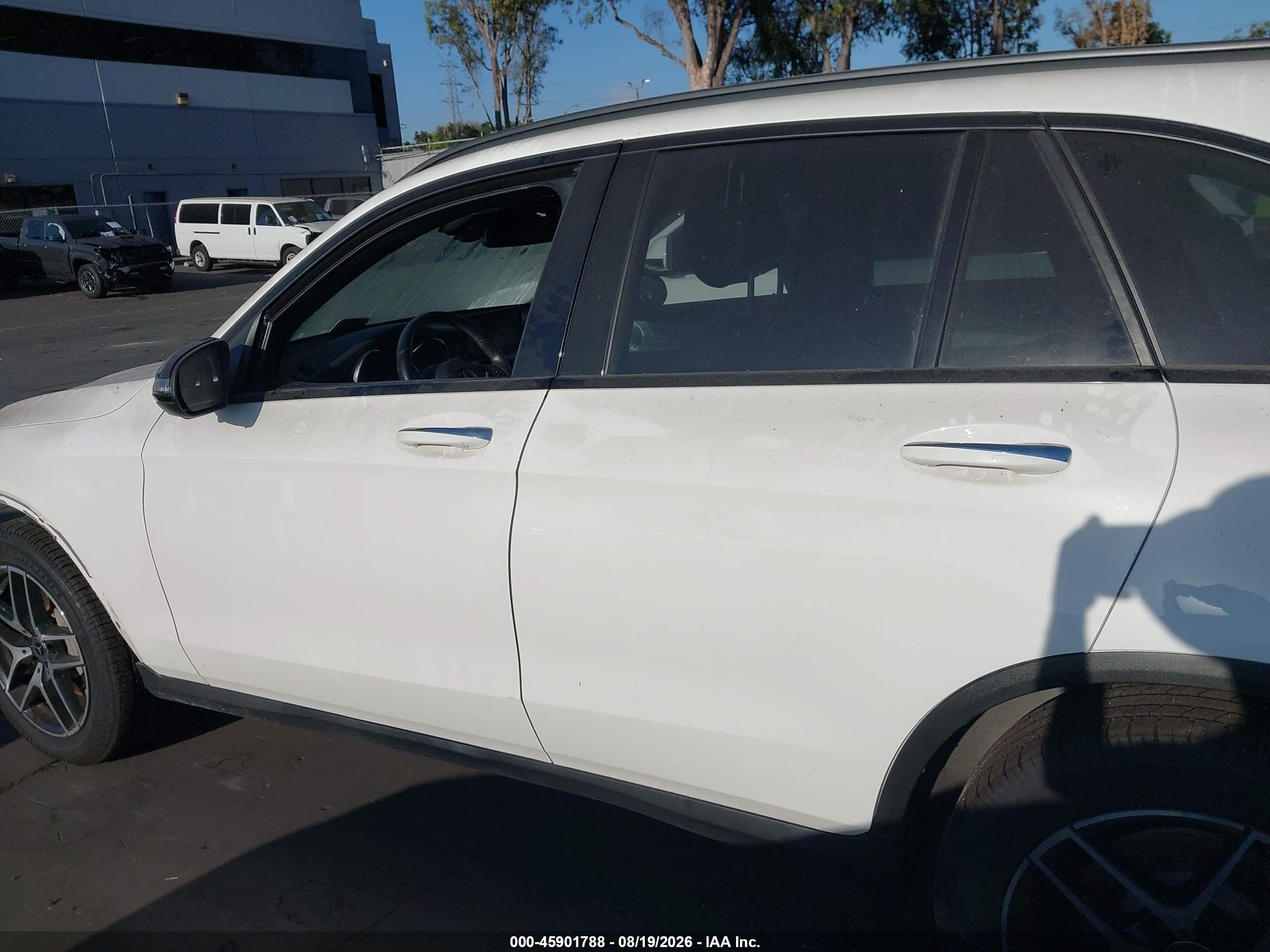 2019 MERCEDES-BENZ GLC 300 4MATIC