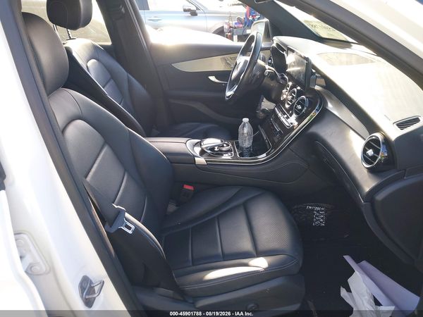 2019 MERCEDES-BENZ GLC 300 4MATIC