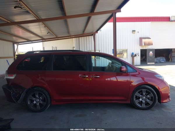 2017 TOYOTA SIENNA SE 8 PASSENGER — I116