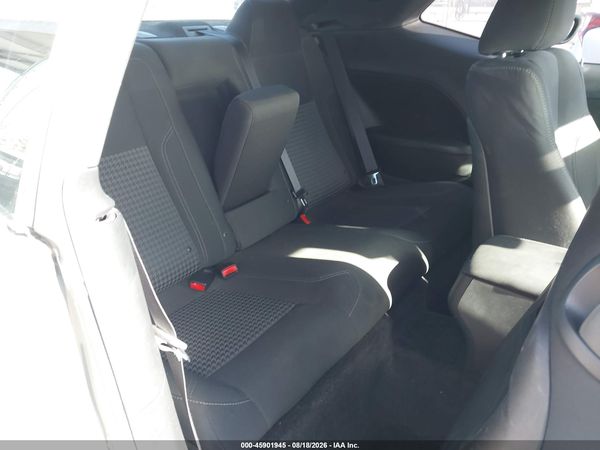 2017 DODGE CHALLENGER SXT