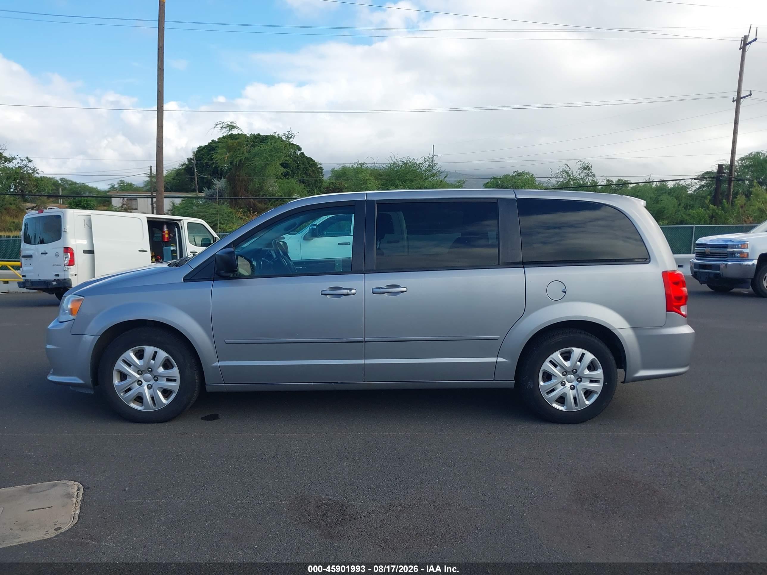 2017 DODGE GRAND CARAVAN SE