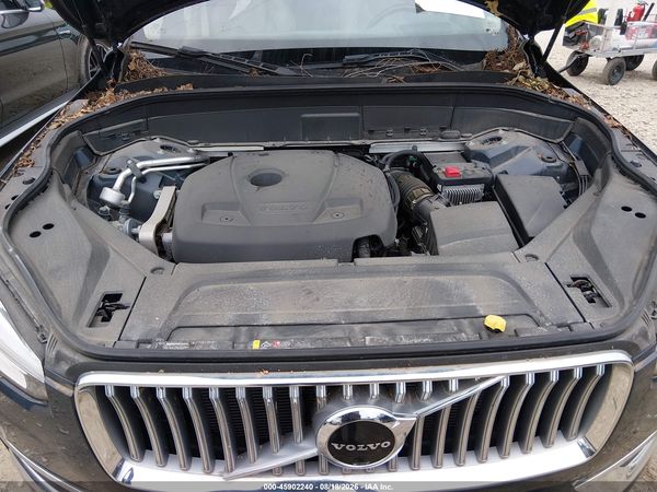 2022 VOLVO XC90