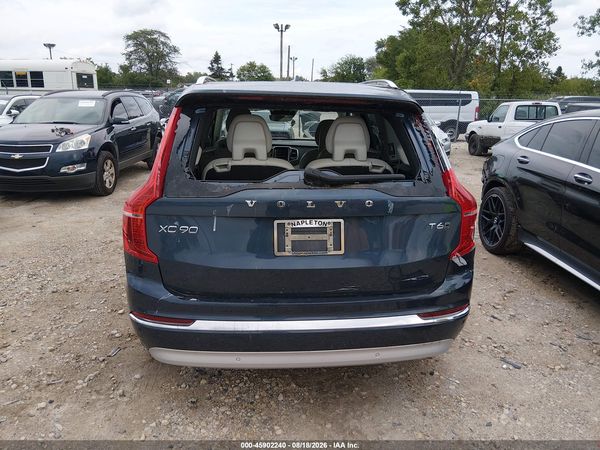 2022 VOLVO XC90